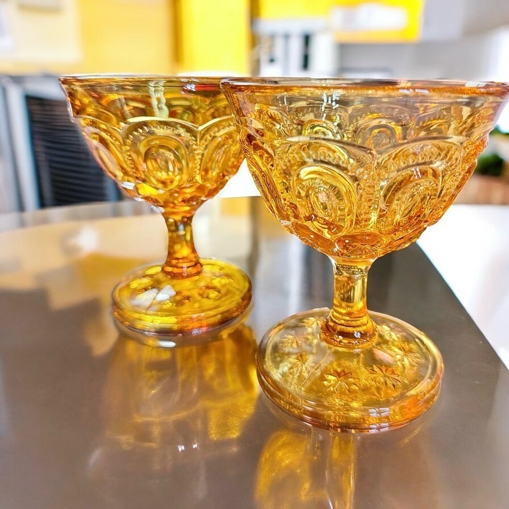 🧡Vintage 'Moon & Stars' Amber Sherbet Glass Goblets (Pair) - Picture 2 of 7